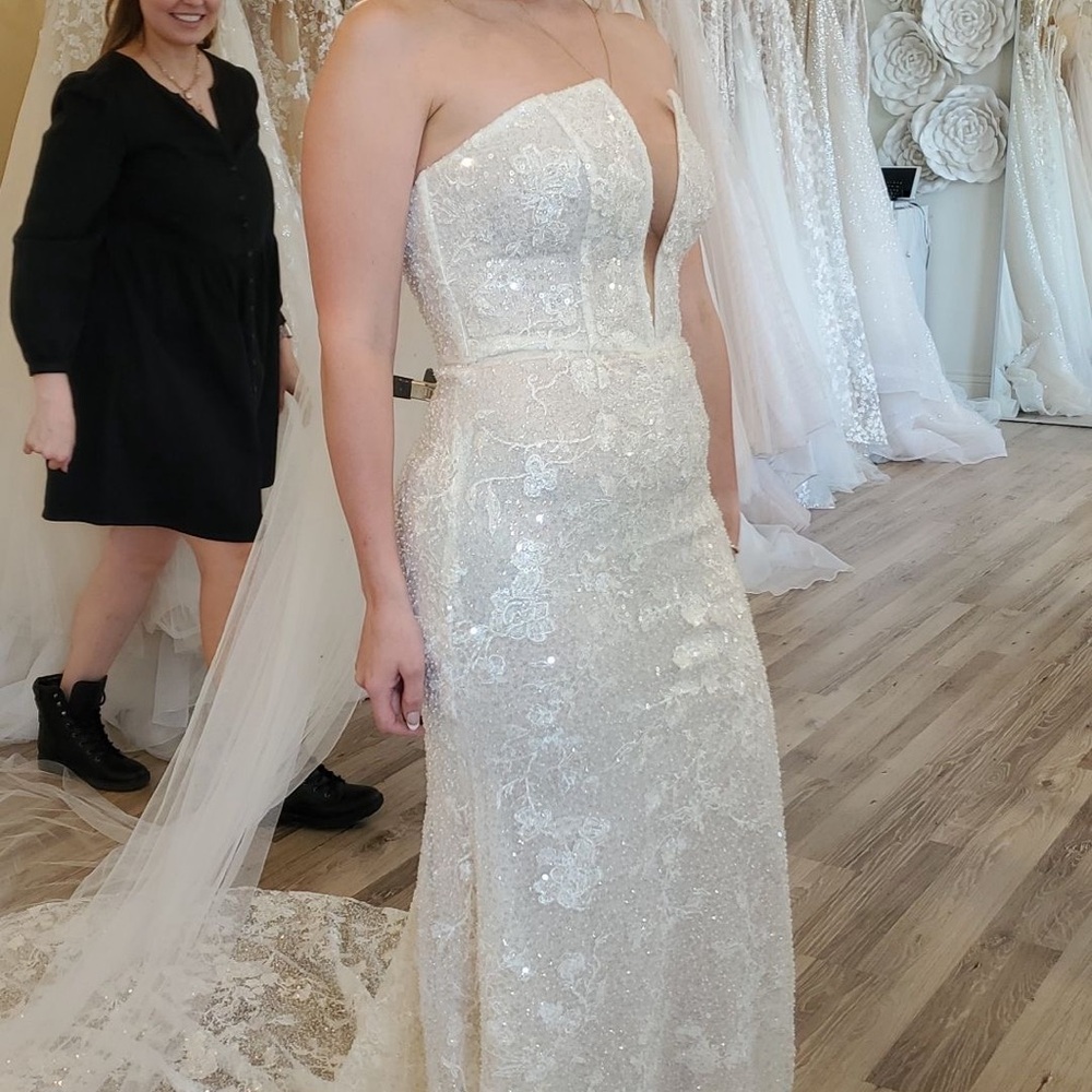 RIVINI Brooklyn Wedding Gown - Picture 3 of 5